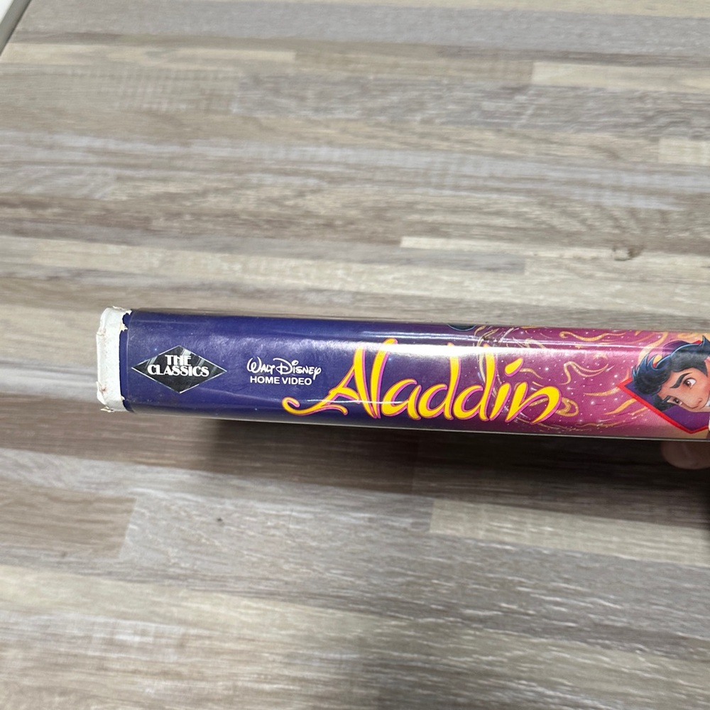 Disney Aladdin VHS with Purple and Gold Design Black Diamond Edition